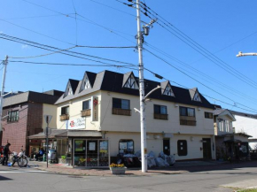 EZO HOUSE